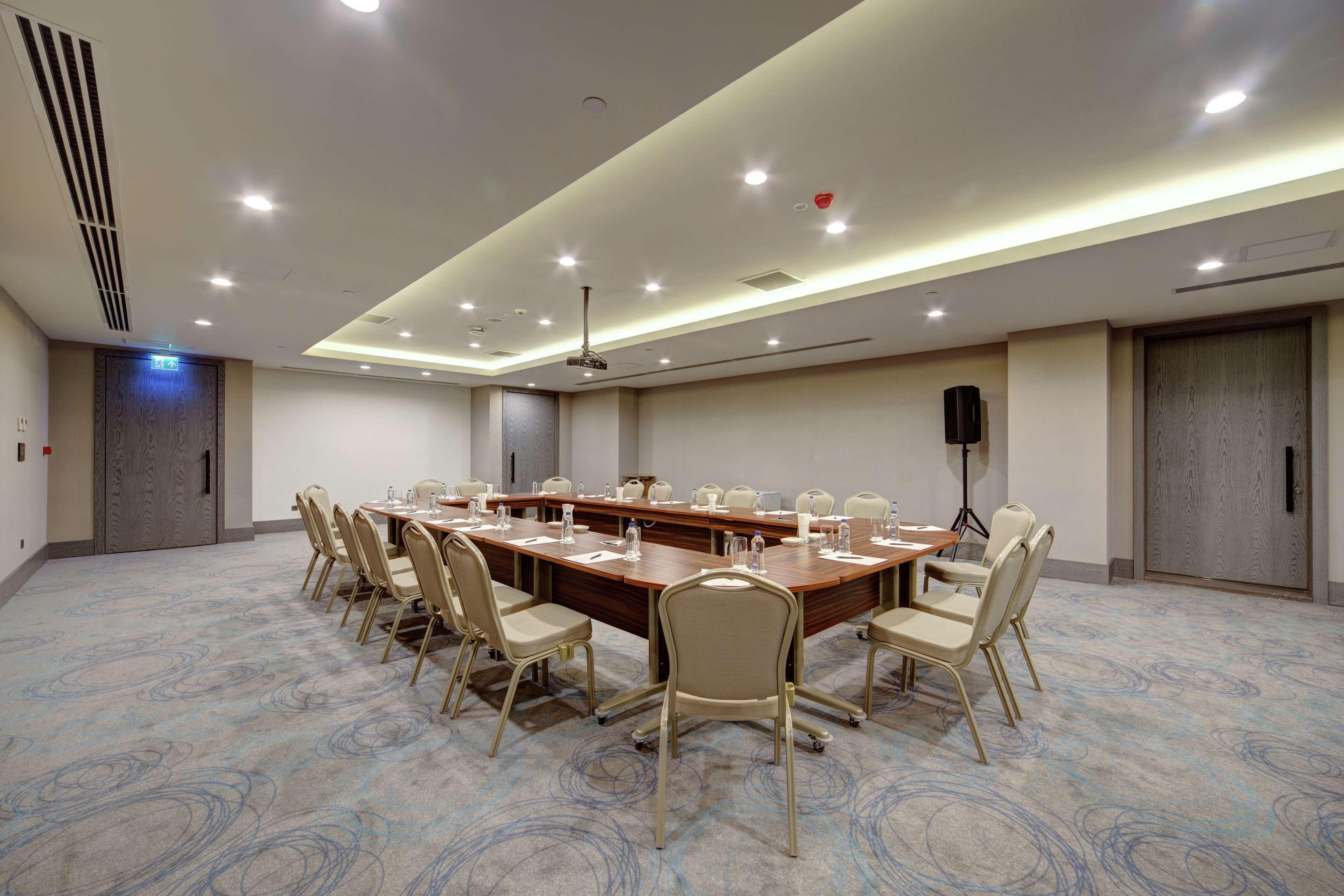 Hotel Doubletree By Hilton Adana Zewnętrze zdjęcie